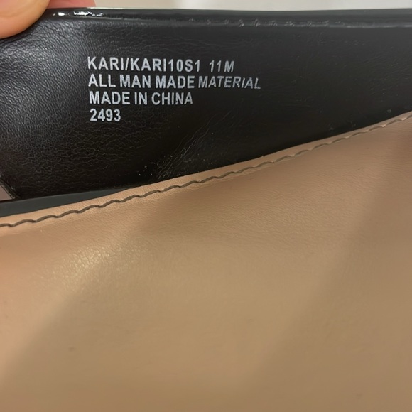 Steve Madden Kari Pointed Toe Kitten Heal Slingback Heel in Black Patent | 11M - Picture 7 of 7